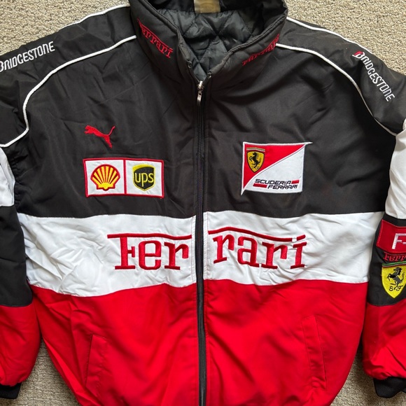Scuderia Ferrari Racing Jacket - Picture 7 of 7